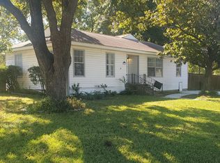 500 Circle Dr, Arlington, TX 76010