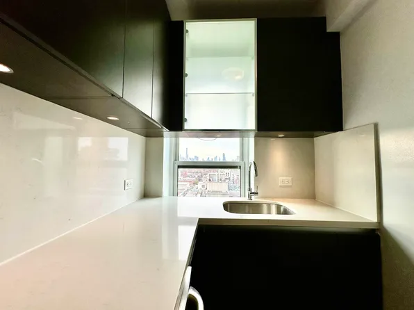 1080 Amsterdam Avenue image 9 of 31