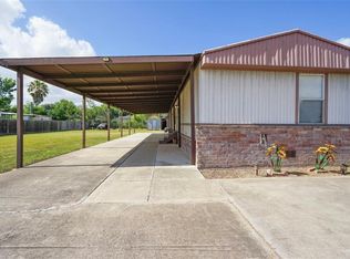 222 Amistad Dr, Weslaco, TX 78596