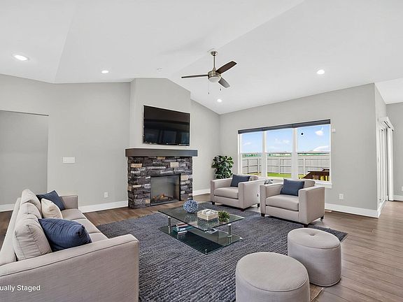 4th image of 4923 Cohen Ct