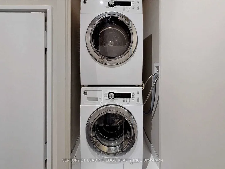 11 Charlotte St #308 — Photo 24