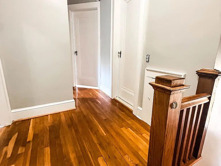 38 Grandview Ave — Photo 31