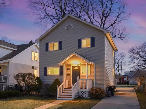 490 E Cambourne St, Ferndale, MI 48220