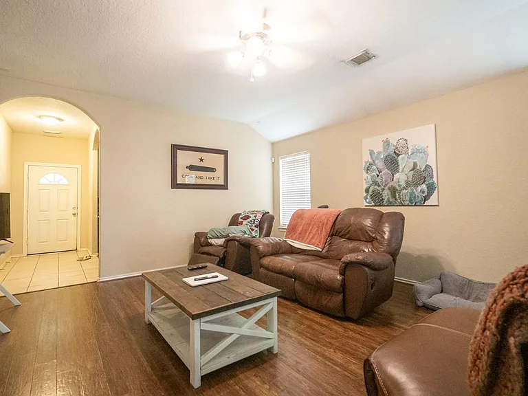 11219 Overland Trail Dr — Photo 6