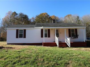 605 Nc Highway 65 E, Walnut Cove, NC 27052
