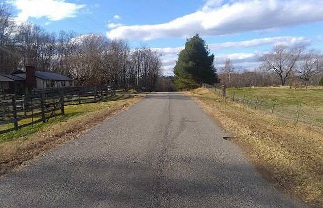 2nd image of 2335 Mosby Rd
