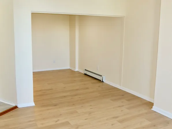 157 Christopher Columbus Drive image 1 of 10