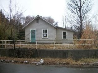 515 N Elmore Ave, Glenns Ferry, ID 83623