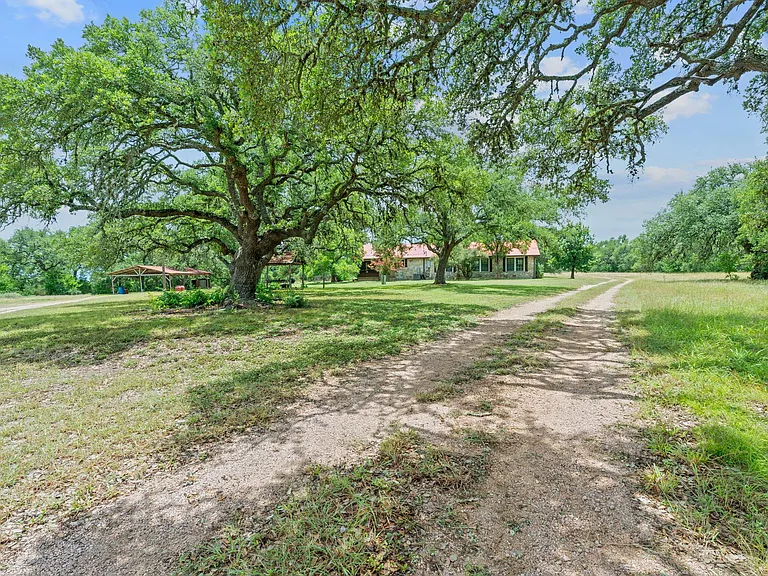 3468 Elder Hill Rd — Photo 36