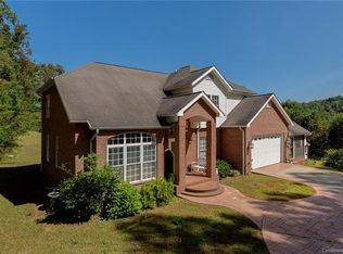 3523 Evans Rd, Hendersonville, NC 28739