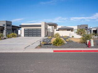 1490 W Torrey Pines Rd, Hurricane, UT 84737