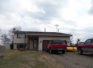 11808 Pennsylvania Ave N, Champlin, MN 55316