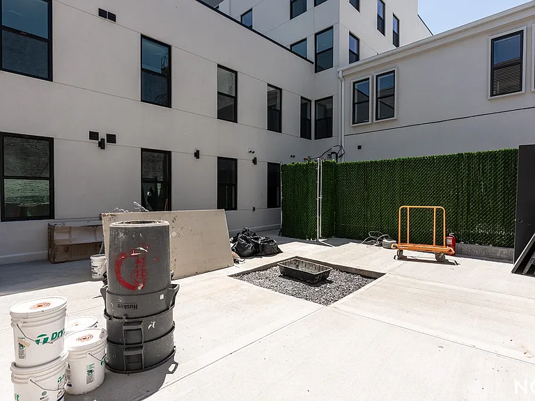 589 Knickerbocker Ave #2B — Photo 22