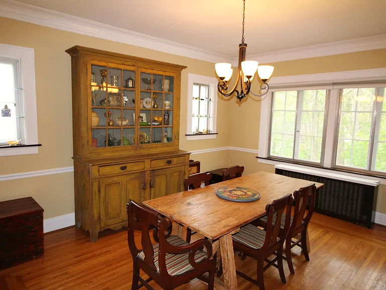 2217 Madison Rd — Photo 4