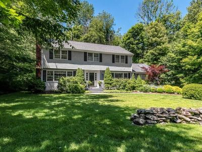 3175 Redding Rd, Fairfield, CT, 06824