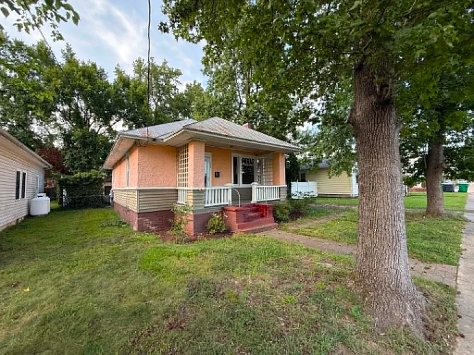 122 W Westover Ave