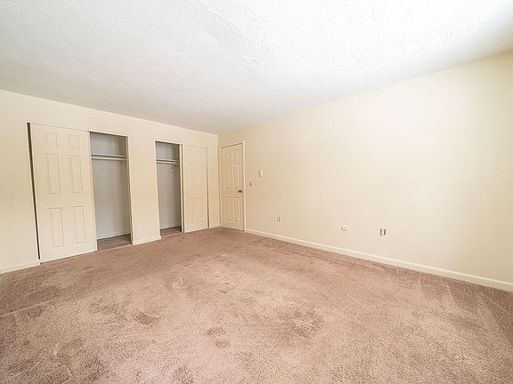 5th image of 1 Charleston Ave APT 14