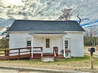 400 McLeod Rd, Red Springs, NC 28377