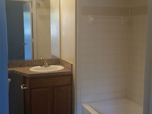 5th image of 111 Paces Brook Ave APT 11115