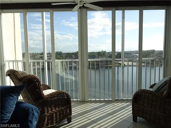 300 Park Shore Dr APT 5D, Naples, FL 34103