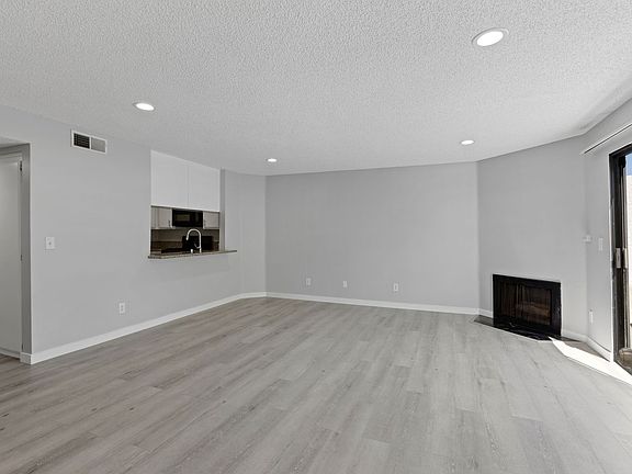 2nd image of 5104 Sepulveda Blvd APT 204