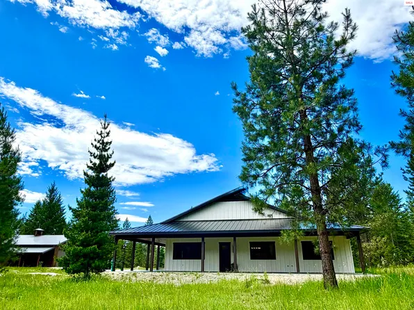 1520 Wrenco Loop Rd, Sandpoint, ID 83864