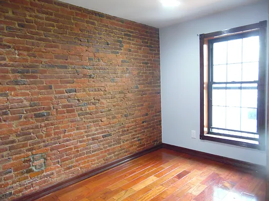 Rented by Blue Egg Realty Corp | media 12