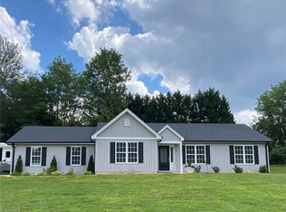 122 Fosstorall Rd, King, NC 27021