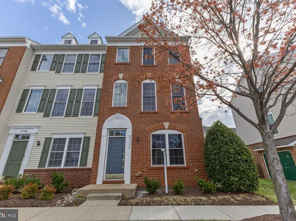 25330 Shipley Ter, Chantilly, VA 20152