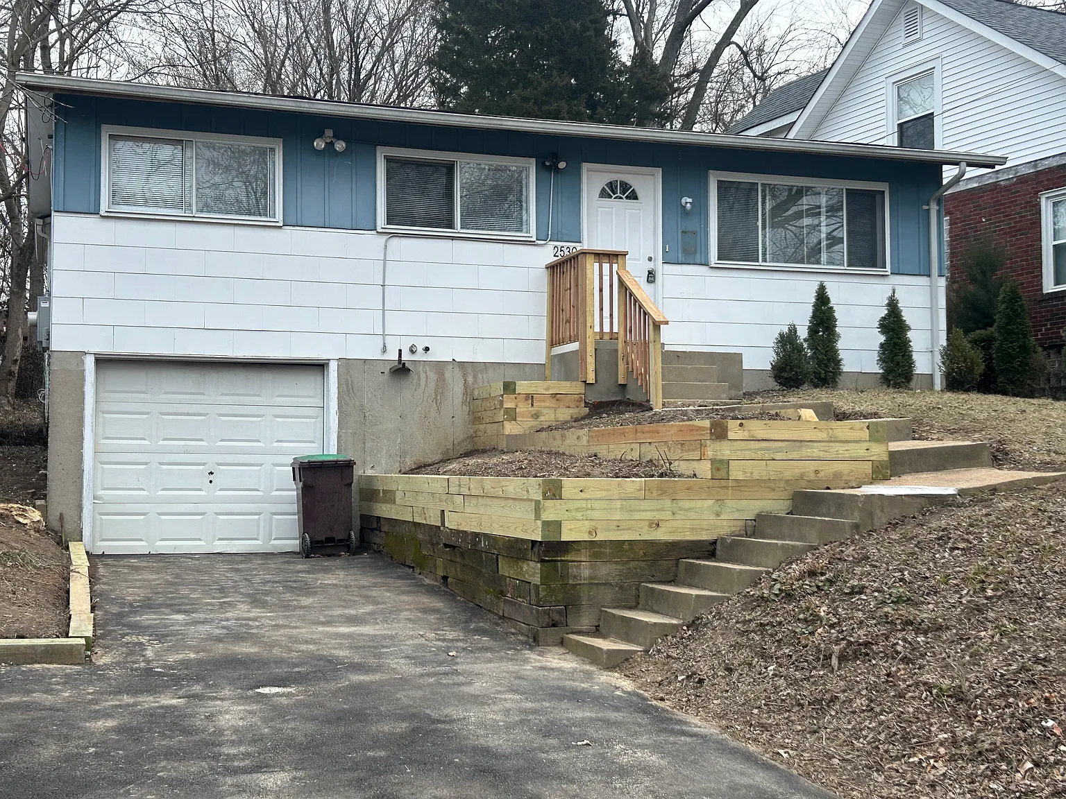 3 bed, 1260 sqft, $1,550 — Photo 1
