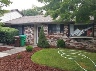 335-355 NE Kane Dr, Gresham, OR 97030