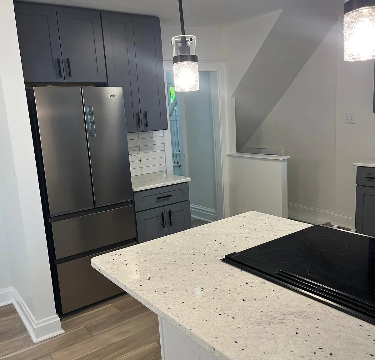 1229 Wilson Ave — Photo 3