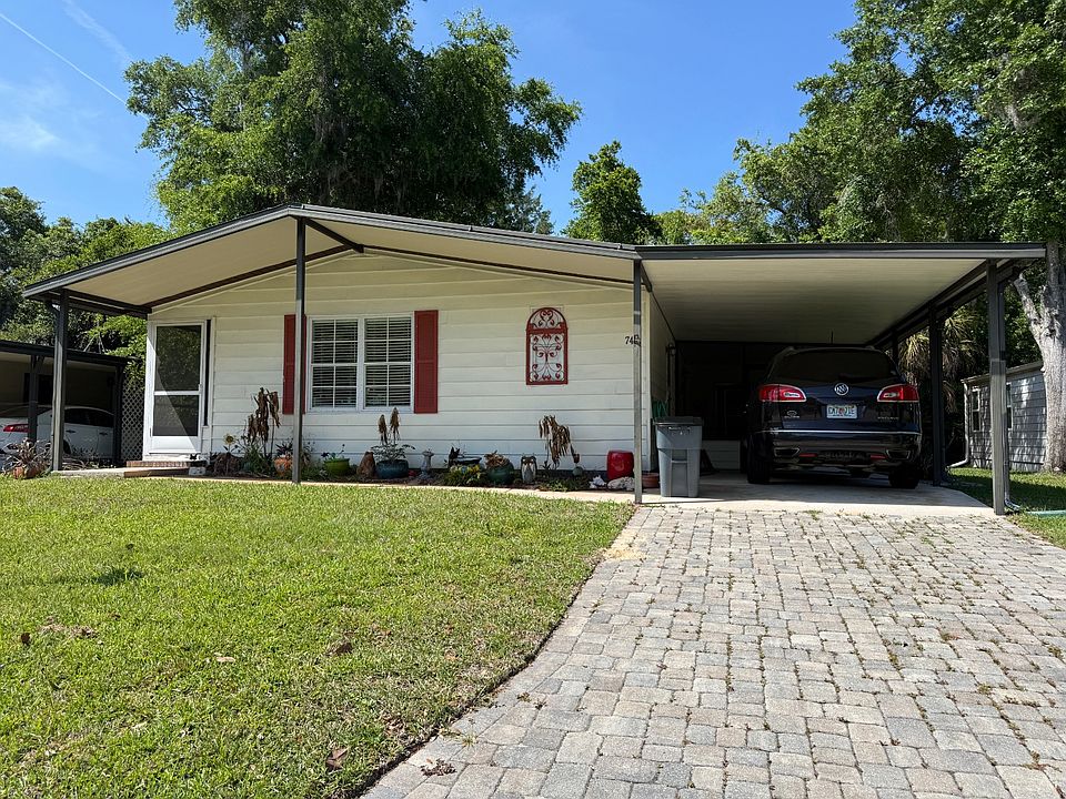 1st image of 74 Horseshoe Falls Dr