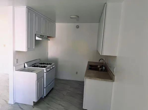 Churchill Apartments