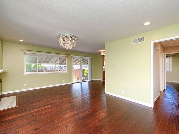 2nd image of 4487 Fairlands Dr