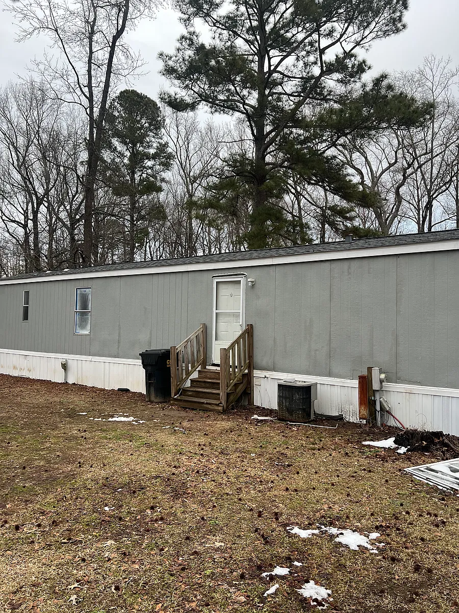 Building Photo - 2230 Beechnut Dr