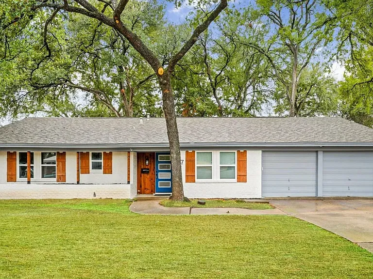517 Gaye Ct — Photo 1