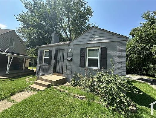 1st image of 925 Noah Dr