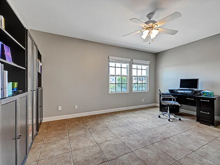 4467 Philbrook Sq — Photo 31