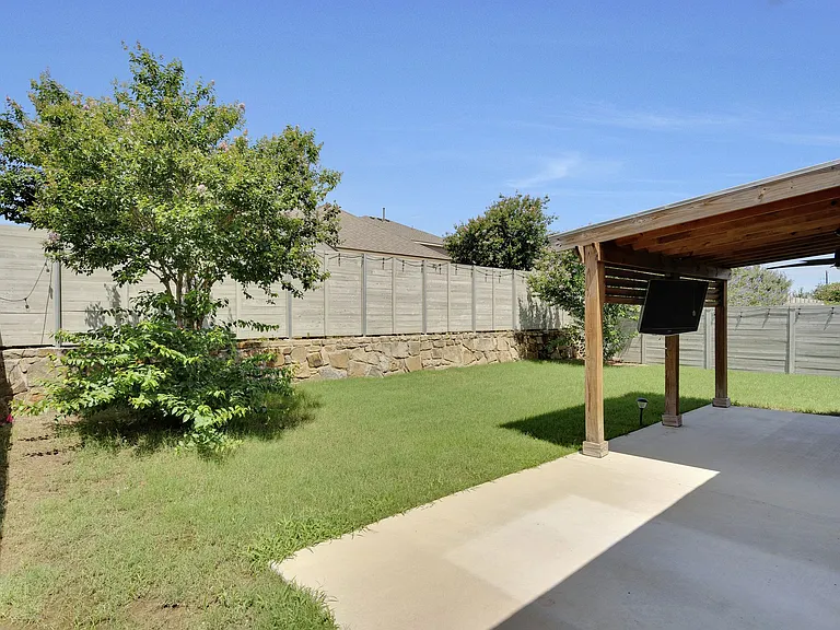 1513 Canary Ln — Photo 34
