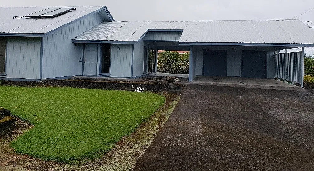 Large, newly refreshed 4 bedroom 2 bath home — Photo 4