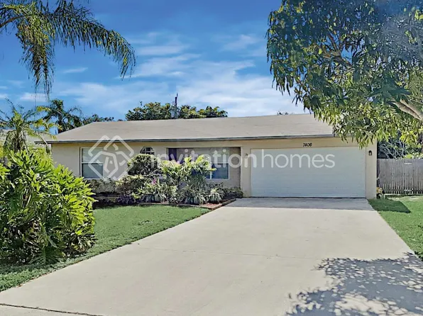7406 Overlook Dr, Lake Worth, FL 33467