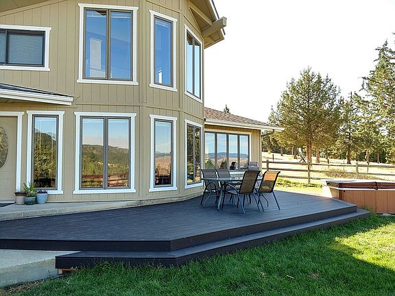Brand new Trex deck