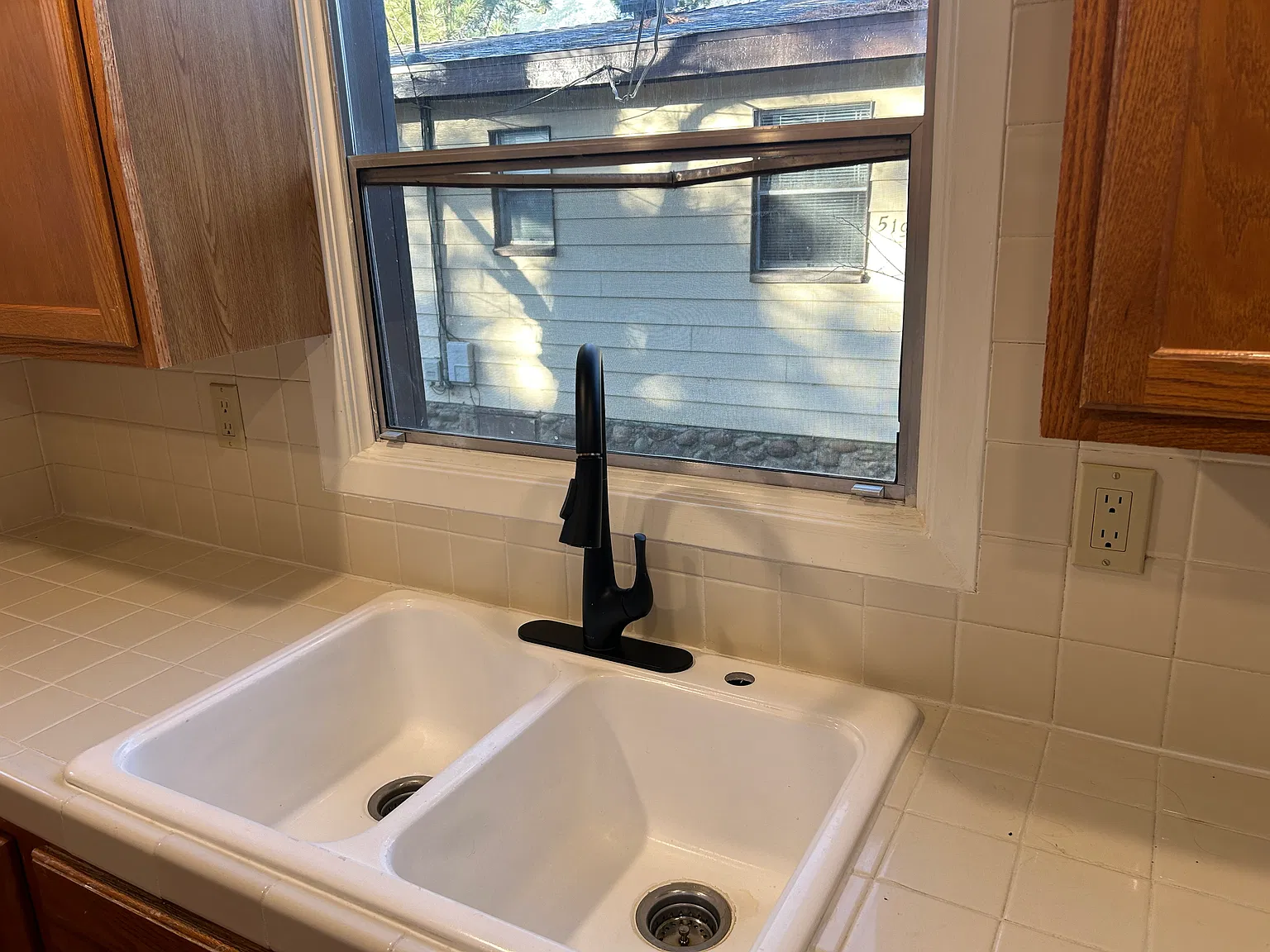 1 bed, 700 sqft, $1,700 — Photo 3