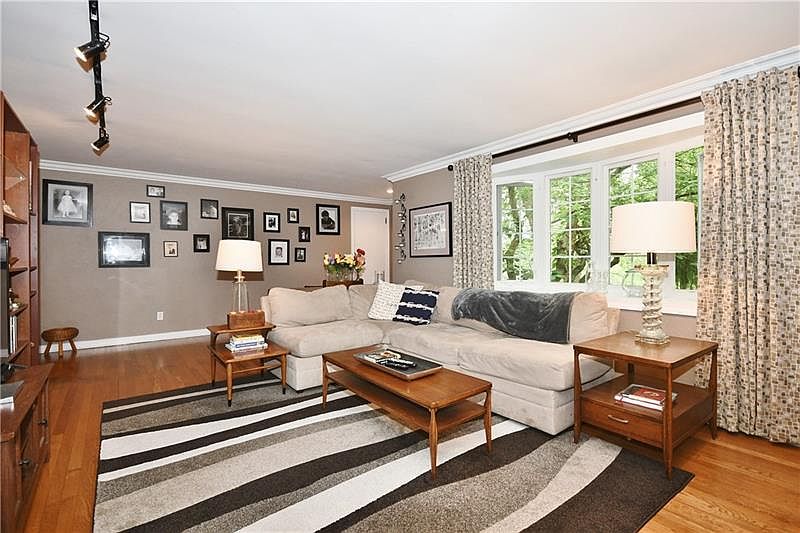 301 Streets Run Rd, Pittsburgh, PA 15236 Zillow