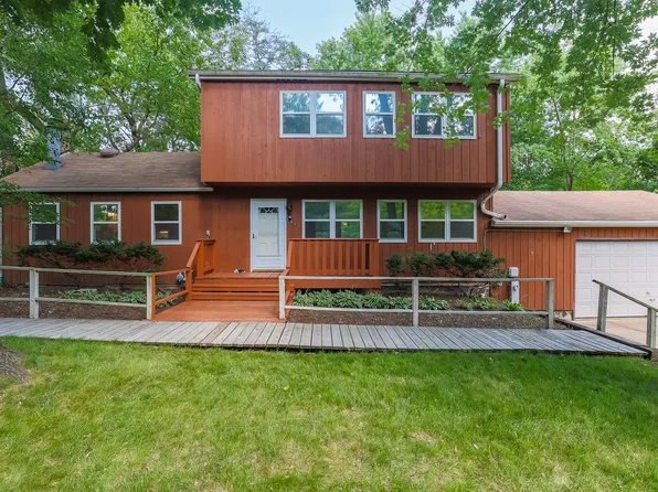 3S101 Home Ave, Warrenville, IL 60555