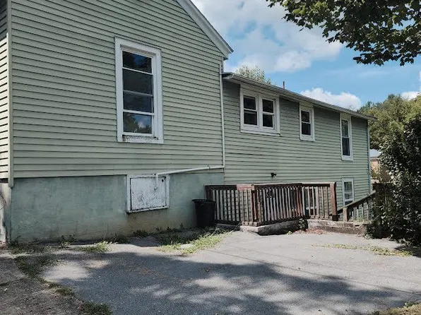 469 Pine St #B, Tazewell, VA 24651