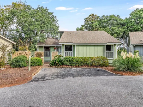 7 Lake Village Ln, Isle Of Palms, SC 29451