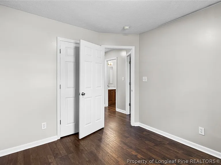 124 Hosta Dr — Photo 14