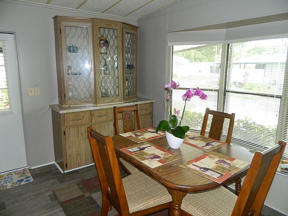 3rd image of 2425 Harden Blvd #276